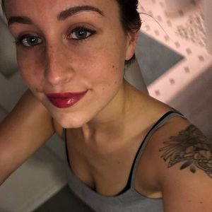 Meet your Posher, Bri Girl!